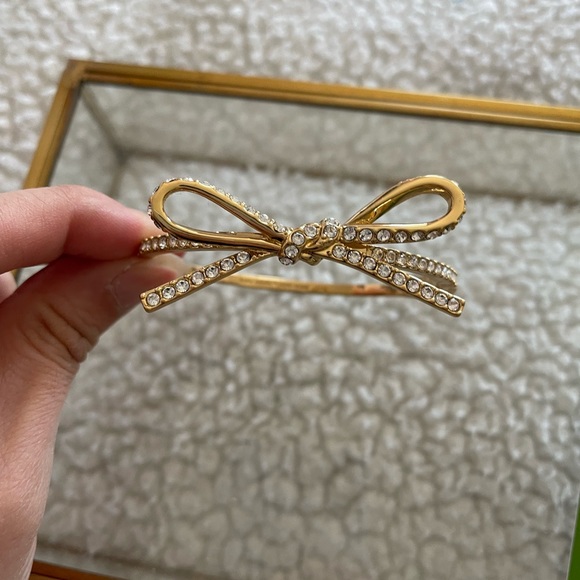 Kate Spade ribbon bow bangle bracelet & earring set - Picture 5 of 9